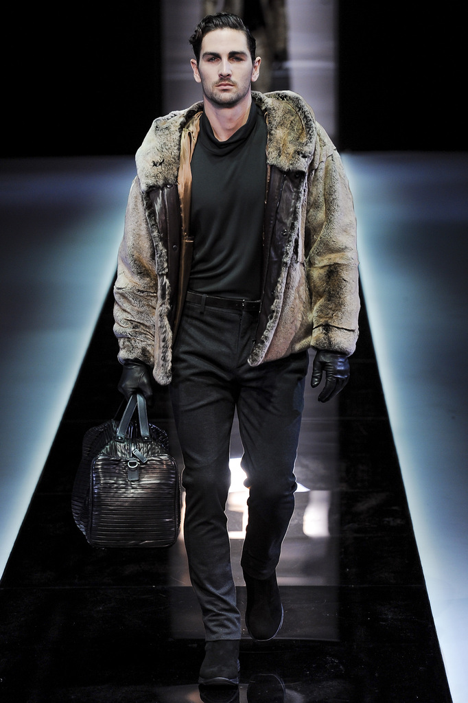 Fendi Men FW 2018 #mensfashion #menswear #fendi Mens fashion fall, Mens winter f